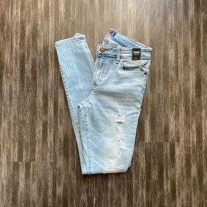 Abercrombie & Fitch Harper jeans (size 27)